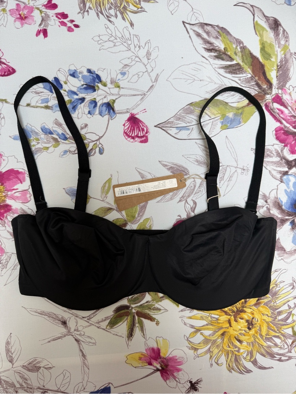 SKIMS NWT Smoothing Intimates 34D